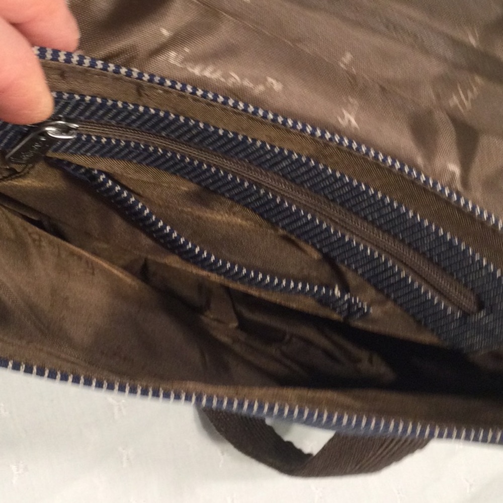 thirty-one Crossbody Bag NWOT - Picture 4 of 4